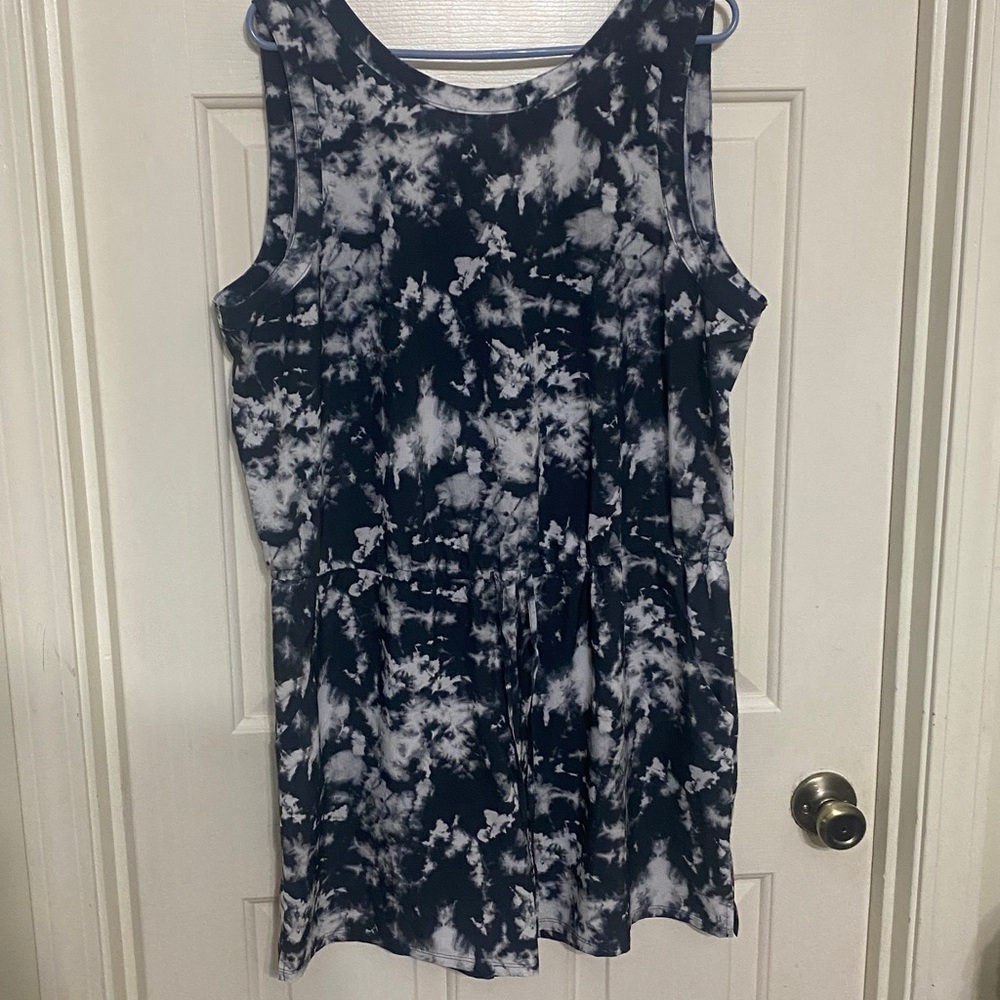 Sleeveless Black and White Tie-Dye Romper